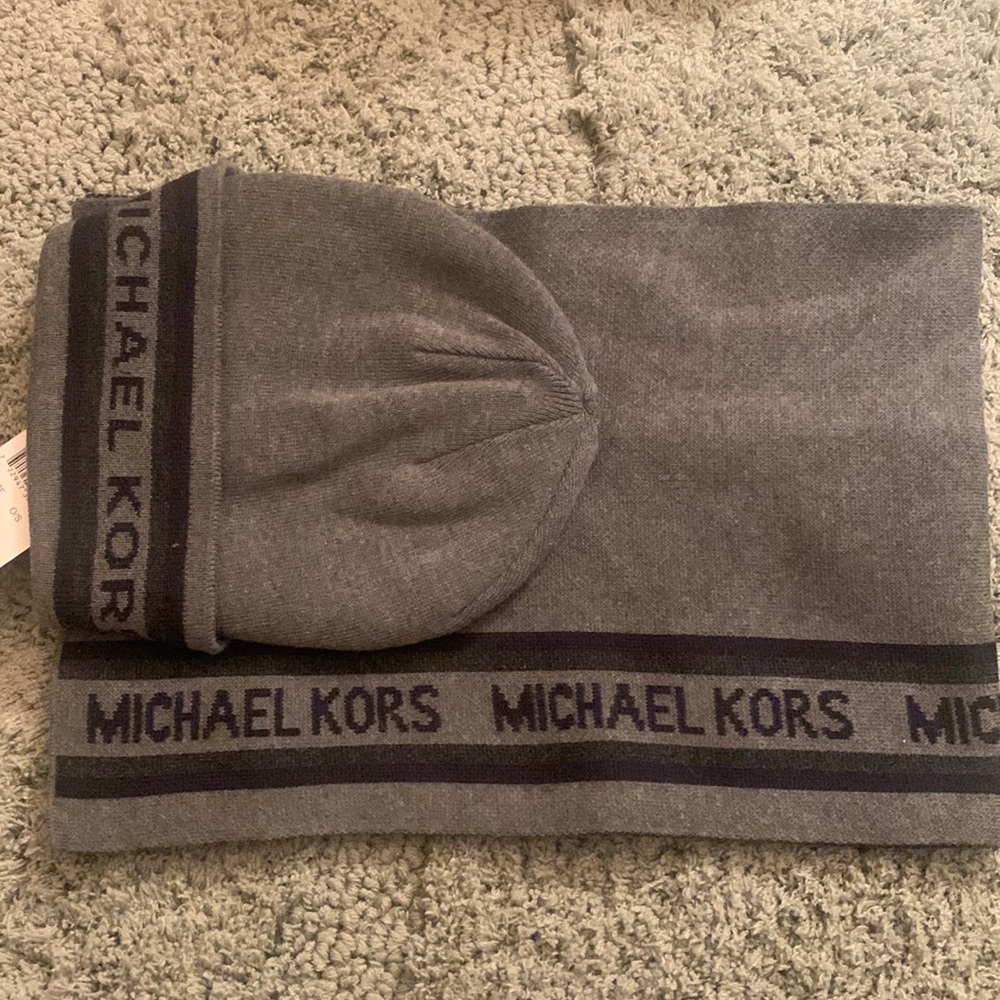 Michael Kors beanie and scarf set